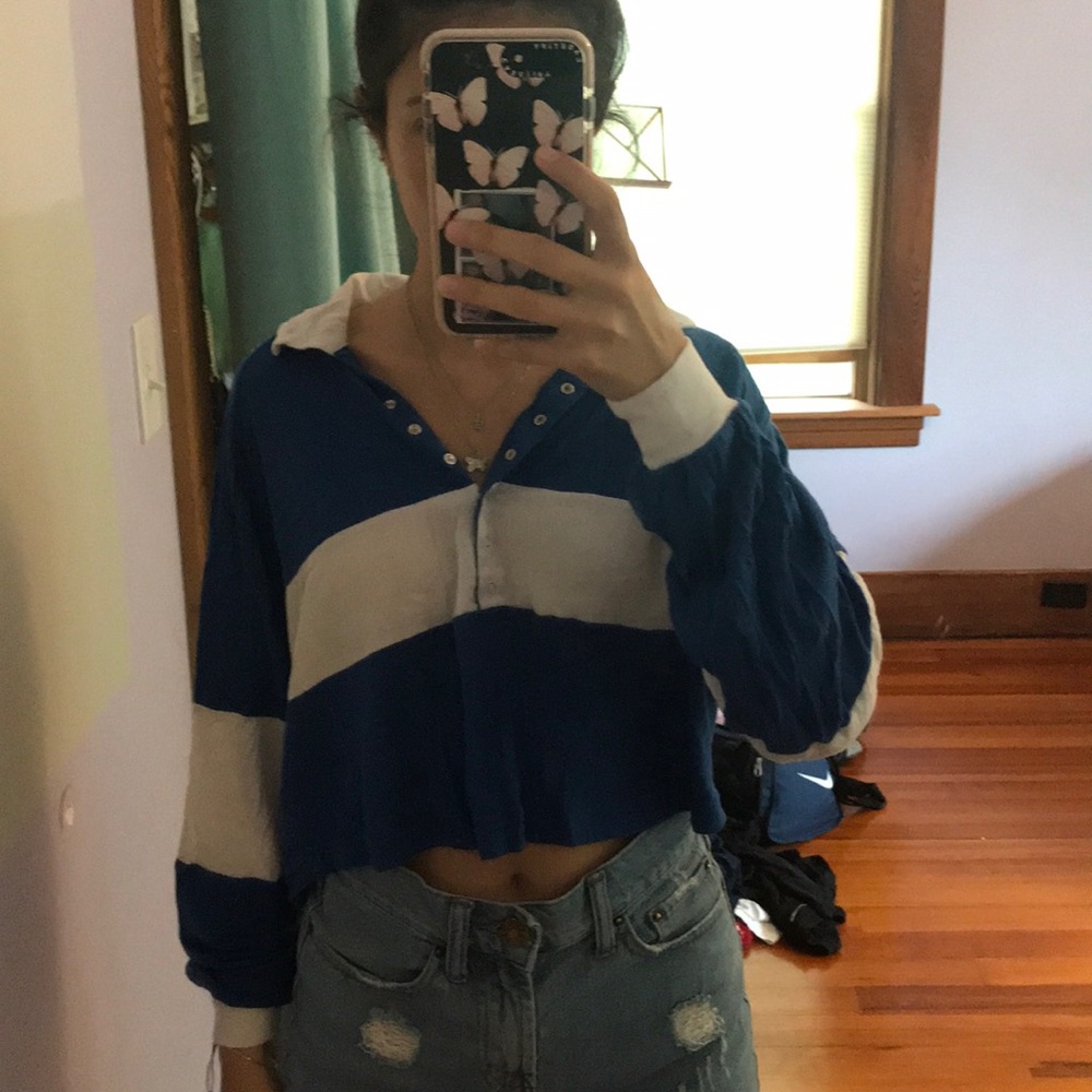 cropped long sleeve